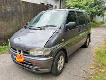 Nissan Serena 1998 Van