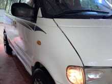 Nissan Serena 2002 Van