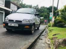 Nissan Serena 1998 Van