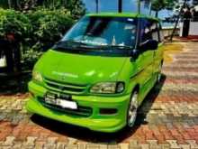 Nissan Serena 1998 Van