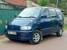 Nissan Serena 1999 Van