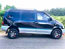 Nissan Serena 1999 Van