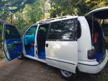 Nissan Serena 2000 Van