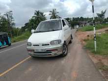 Nissan Serena 2001 Van