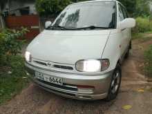 Nissan Serena 2001 Van