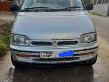 Nissan Serena 2001 Van