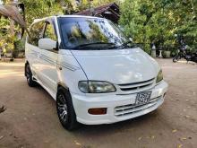 Nissan Serena 1998 Van
