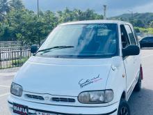 Nissan Serena 1992 Van