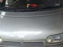 Nissan Serena 1991 Van