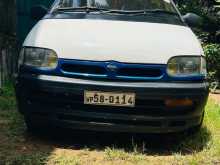 Nissan Serena 1992 Van