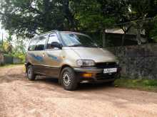 Nissan Serena 1993 Van