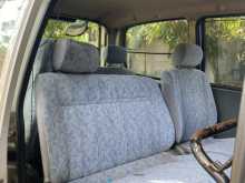https://riyasewana.com/uploads/nissan-serena-2955338544.jpg