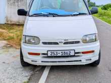 Nissan Serena 1992 Van