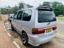 Nissan Serena 2002 Van
