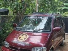 Nissan Serena 1994 Van