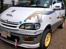 Nissan Serena 1994 Van