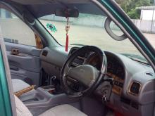 https://riyasewana.com/uploads/nissan-serena-fx-188505210345.jpg