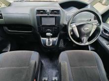 https://riyasewana.com/uploads/nissan-serena-highway-9616496975.jpg