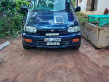 Nissan Serena 1992 Van