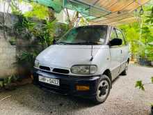 Nissan Serena 2003 Van