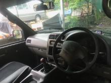 https://riyasewana.com/uploads/nissan-serena-vx-1617172417235.jpg
