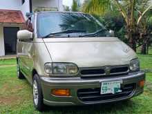 Nissan Serena Vx 1992 Van