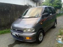 https://riyasewana.com/uploads/nissan-serena-vx-3019573717172.jpg