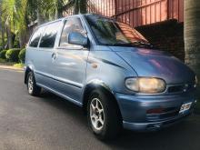 https://riyasewana.com/uploads/nissan-serena-vx-67335717385.jpg