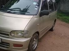 Nissan Serena 1993 Van