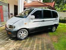 Nissan Serena 1993 Van