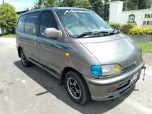 Nissan Serena 1994 Van