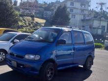 Nissan Serena 1992 Van