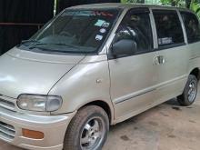 Nissan Serena 1994 Van