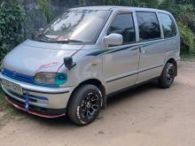 Nissan Serena 1999 Van