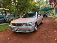 Nissan Bluebird SU14 2000 Car