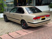 Nissan Sunny 2000 Car