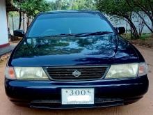 Nissan Sunny FB14 EX Saloon 1994 Car