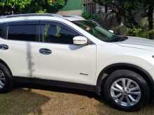 https://riyasewana.com/uploads/nissan-t-32-25200049954.jpg