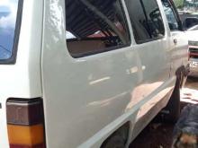 https://riyasewana.com/uploads/nissan-tawnace-171637496704.jpg