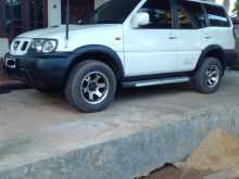 Nissan TERRANO 2 2005 SUV