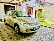 Nissan Tiida Latio 2009 Car