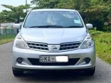 https://riyasewana.com/uploads/nissan-tiida-16105837652.jpg