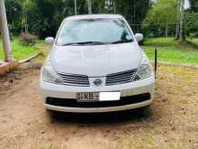 Nissan Tiida 2004 Car