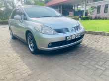 Nissan Tiida 2005 Car