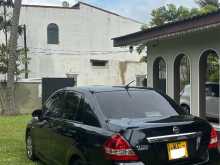 https://riyasewana.com/uploads/nissan-tiida-2005-614125112842.jpg