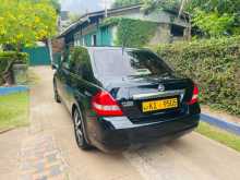 Nissan Tiida 2007 Car