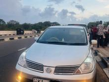 https://riyasewana.com/uploads/nissan-tiida-411582917295.jpg