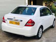 Nissan Tiida Latio 2008 Car