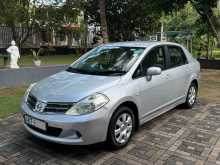 Nissan Tiida Latio 2010 Car