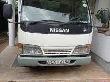 Nissan Tiper 1993 Lorry